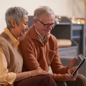 Couple discussing 401(K) Plans