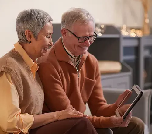 Couple discussing 401(K) Plans